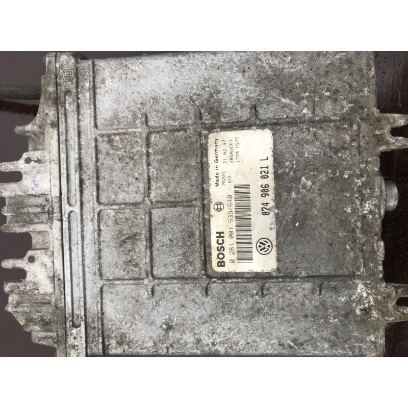 Блок управління двигуном Volkswagen T4 2.5 1990-2003 0281001639,