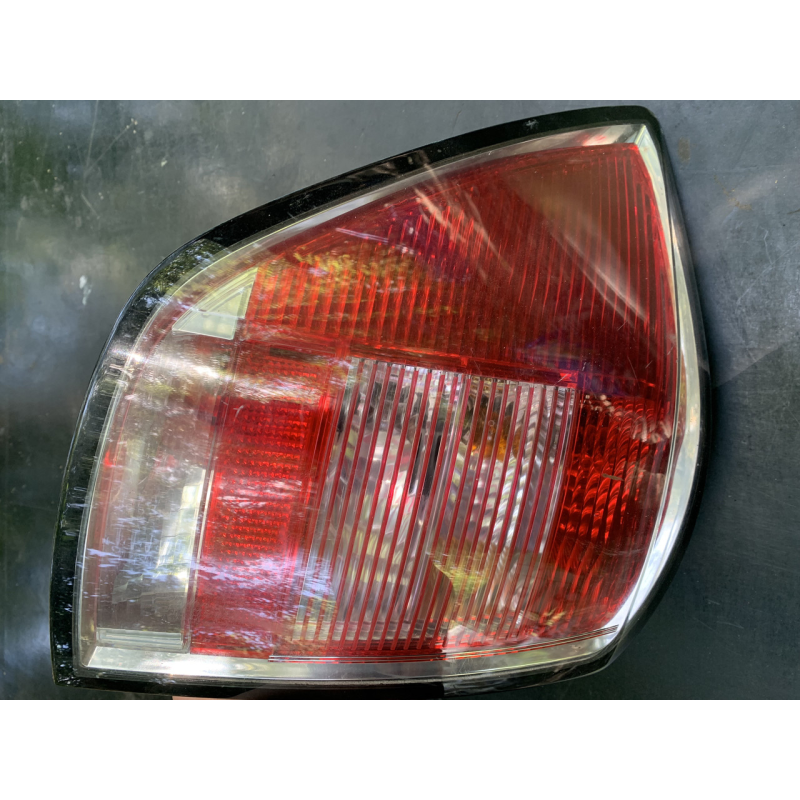 Ліхтар задній лівий Opel Astra H універсал 2004-2010 13223675