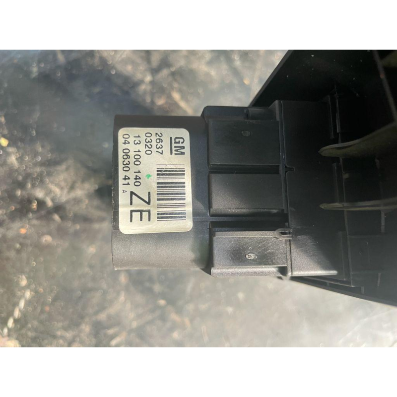 Перемикач світла Opel Astra H/Zafira B 13100140