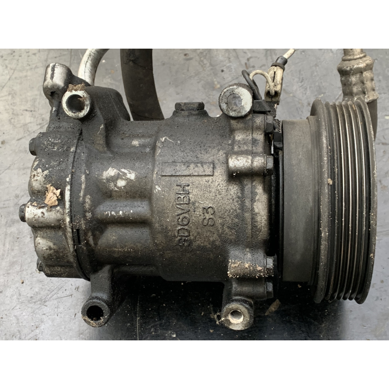 Компресор кондиціонера Renault Kangoo 8200315744