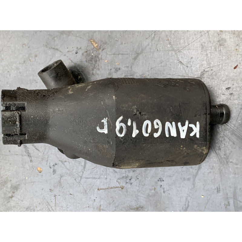 Олія виробник (сепаратор системи вентиляції картера) Renault (RVI) 7700874589