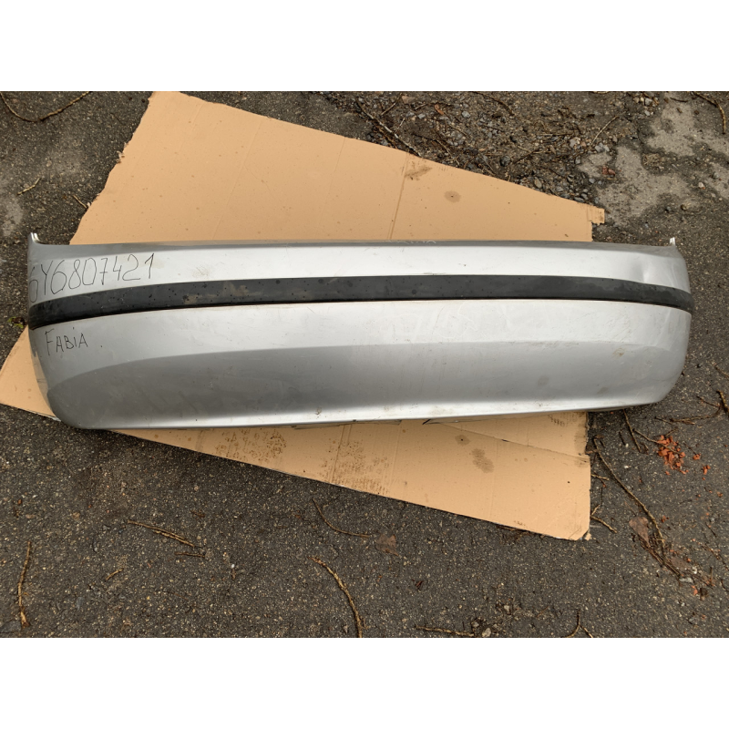 Бампер задній Skoda Fabia Шкода Фабія 99-06 6Y6807421