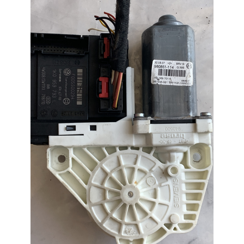 VAG-блок керування склопідіймачем 1K0959793L 1K0959701P