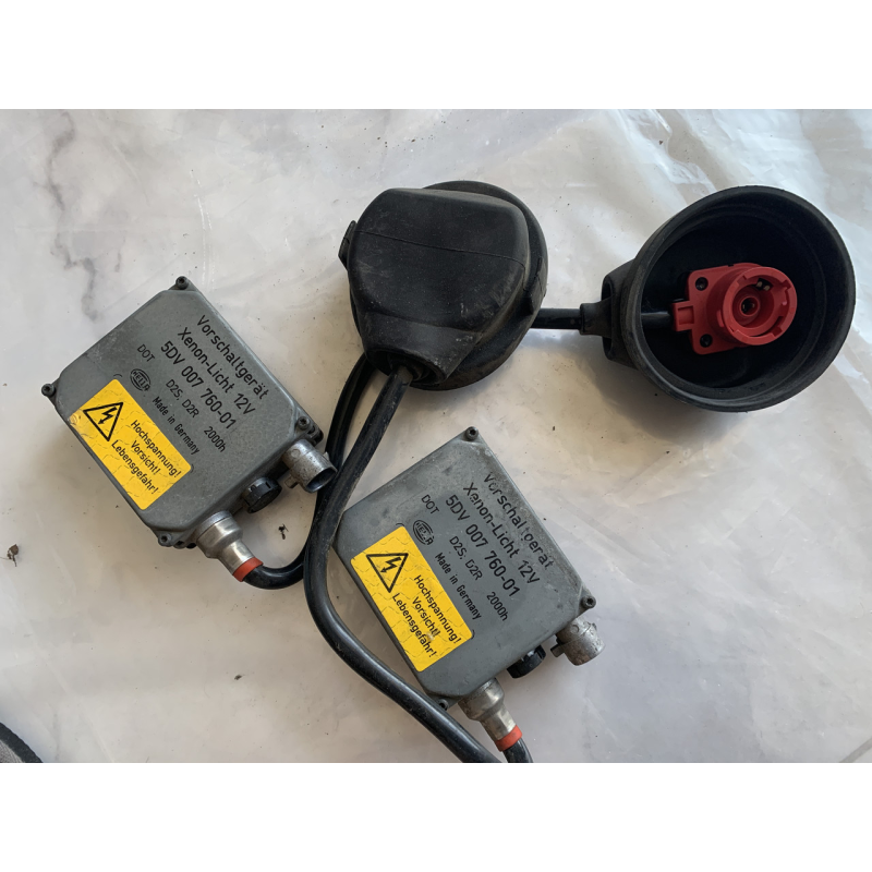 Штатний ксеноновий блок розпалювання D2/4 (H6) 12 V 35 W 5DV007760-01 Штатний ксеноновий блок розпалювання D2/4 (H6) 12 V 35 W 5DV007760-01