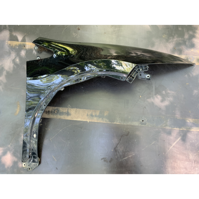 Крило переднє праве Honda Civic 5D