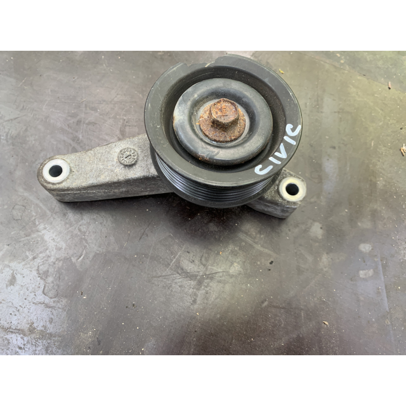 Ролик-натяжник ременя генератора Honda Civic 5D   31190RNA003