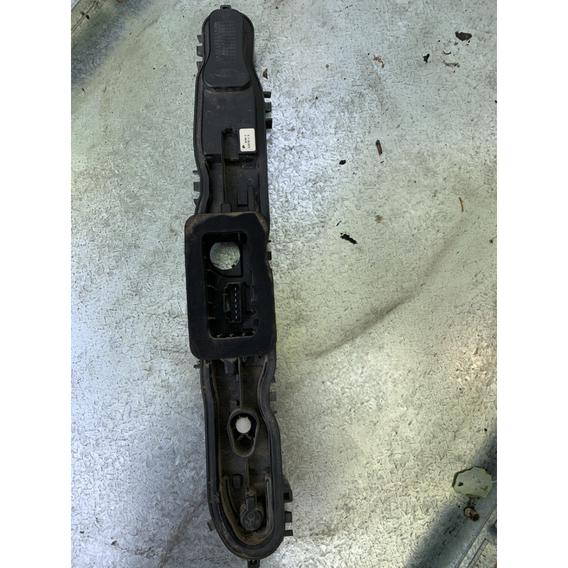 Плата заднього ліхтаря правого Ford BK21-13N004-AA