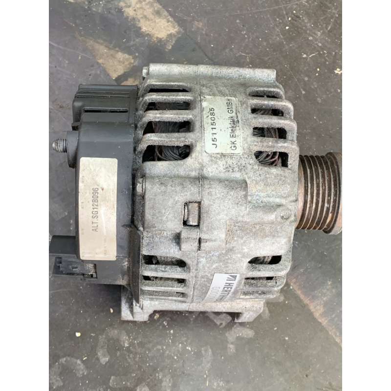 Генератор Renault Trafic 2001-2014 1.9dCi S543339A J5115085 SG12B096