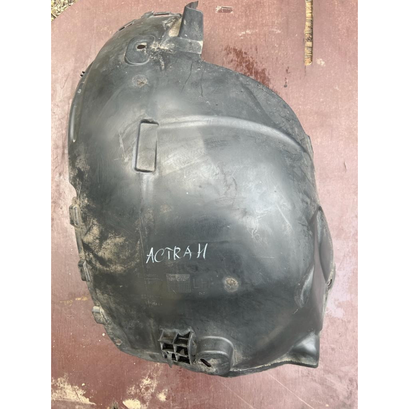 Підкрилок правий передній Opel Astra H 13125605, 13107640