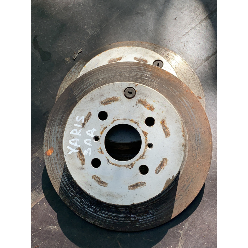 Диски гальмівні задні Toyota Yaris P10 4243152050 1031102 Диски гальмівні задні Toyota Yaris P10 4243152050 1031102