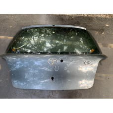 Кришка багажника для Toyota Yaris 6700552011 821850D020C