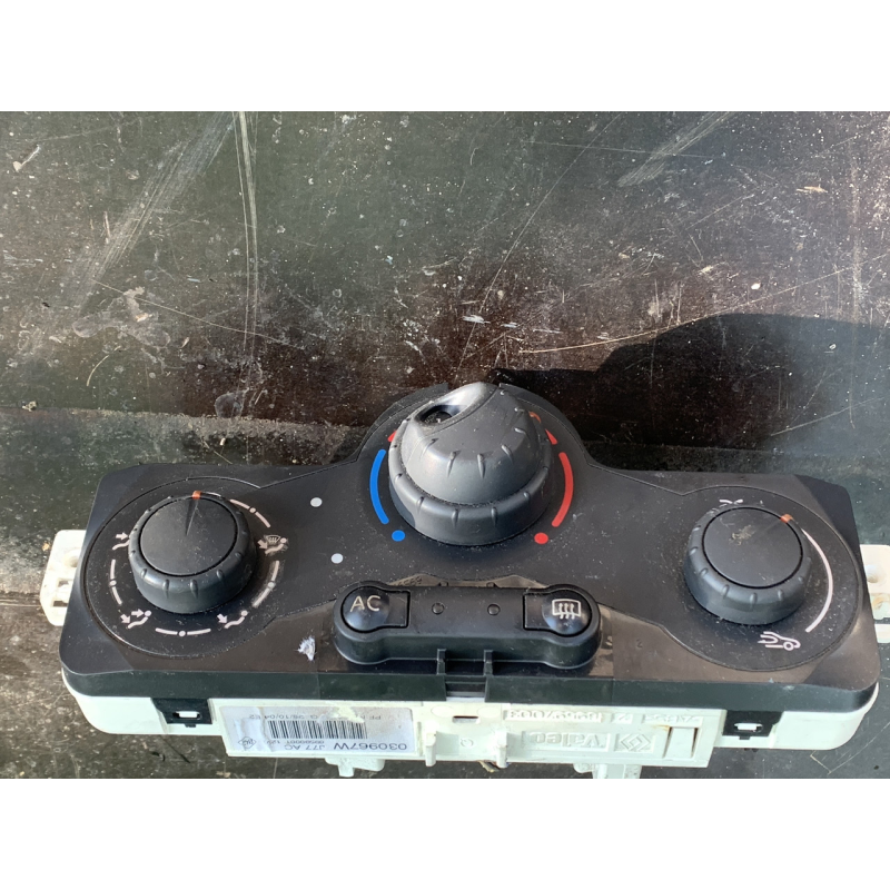 Блок керування пічкою Renault Modus 69590001 69597003 030967W