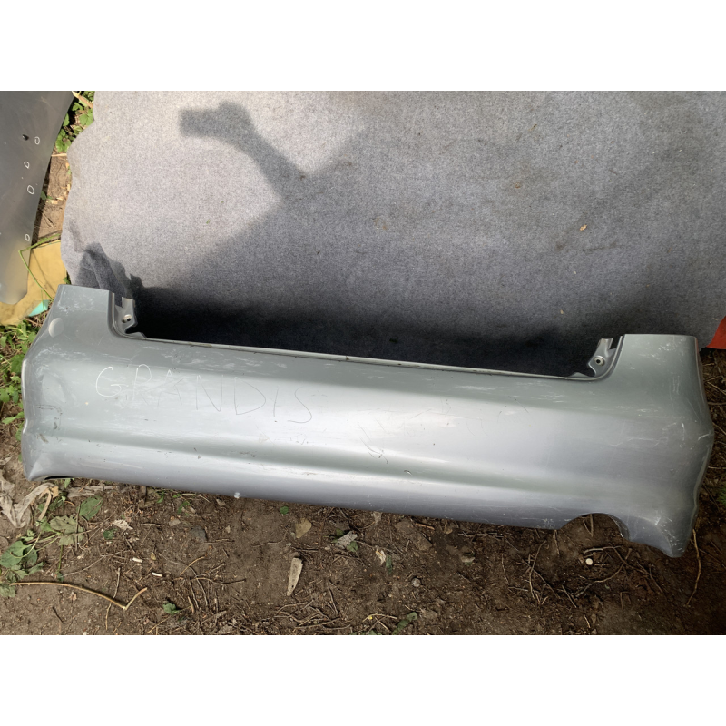 Бампер задній Mitsubishi Grandis 2.4 Mivec MN145457