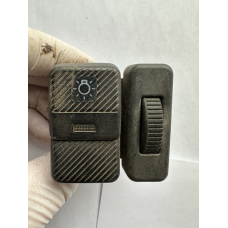 Кнопка увімкнення світла Volkswagen Passat B3 357941531